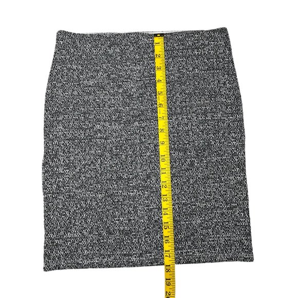 LOFT Tweed Pencil Skirt Womens Black White Speckled Pull On Size XSP - Picture 6 of 9